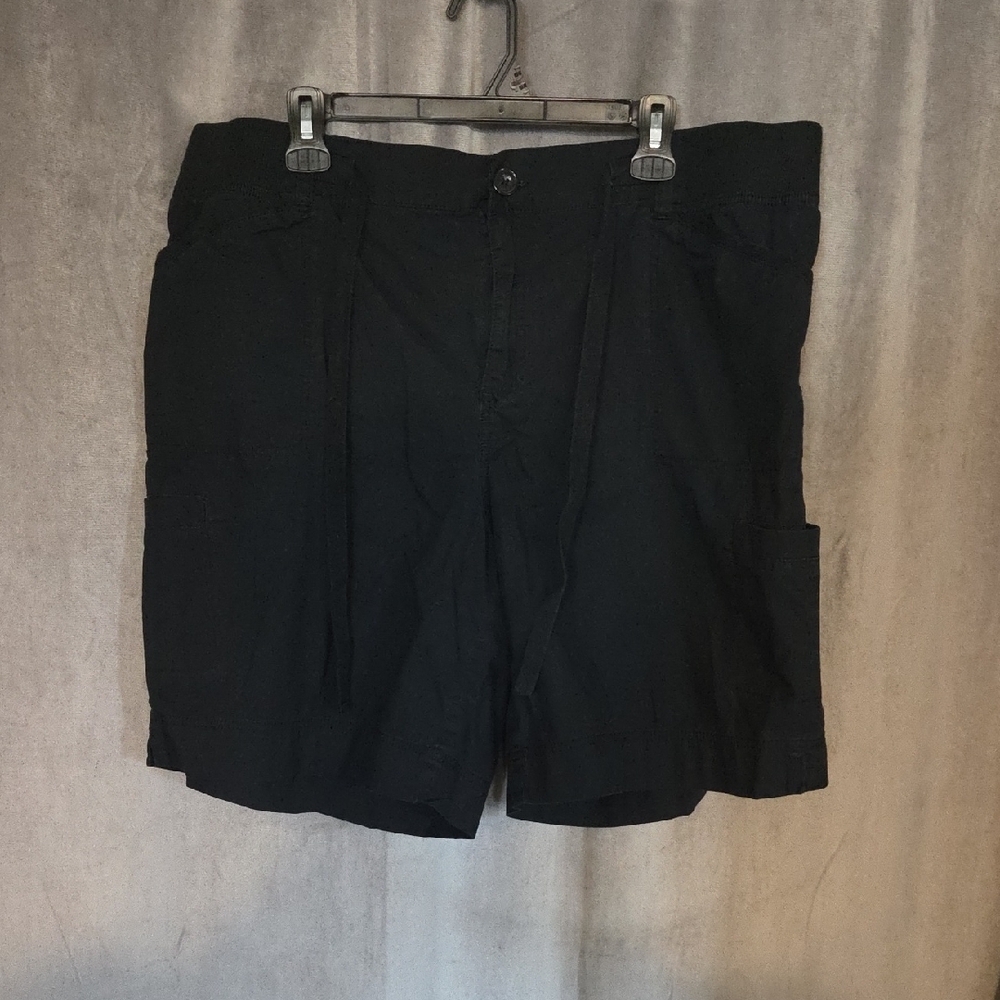 Size 20 Women's Black Cargo Shorts